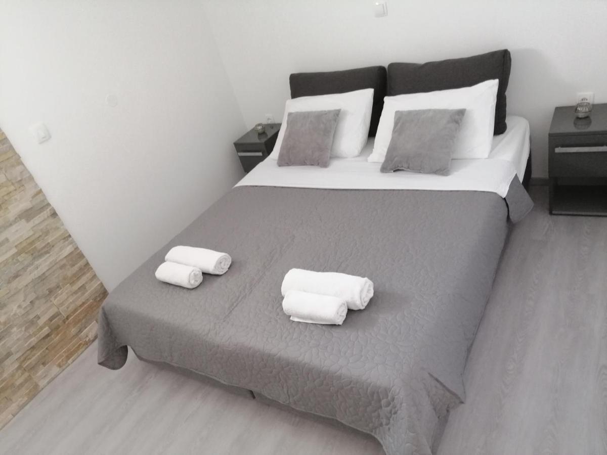 Apartment Leptir Podstrana Esterno foto